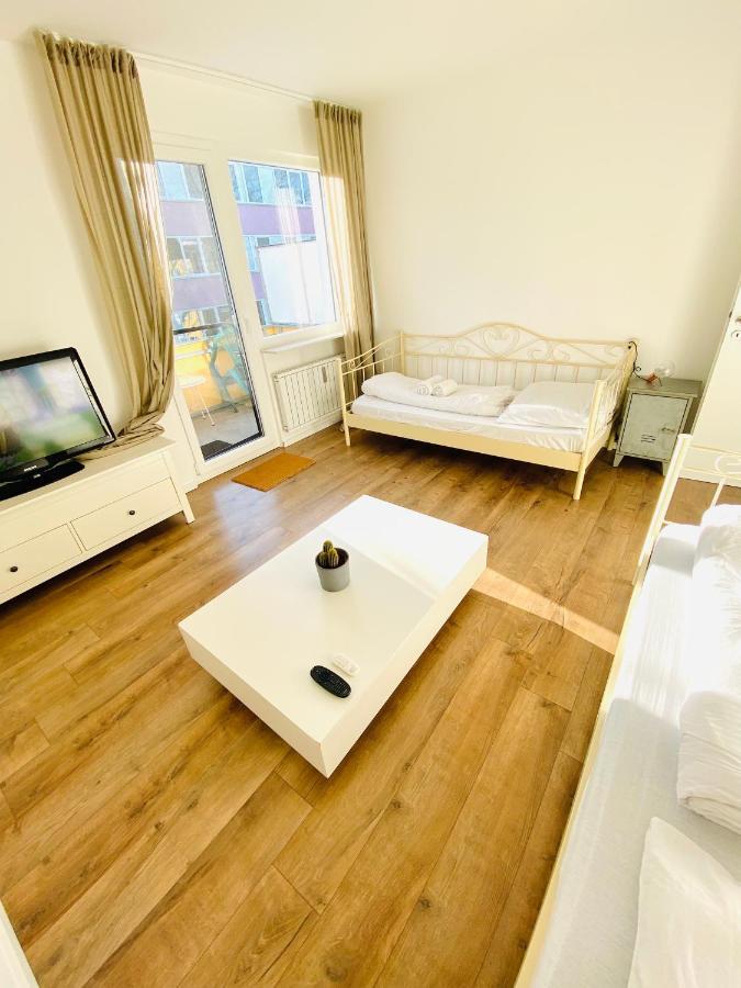 Zentral Gelegene 2 Zi. Wohnung Naehe Innenstadt/Hbf Wolfsburgo Exterior foto