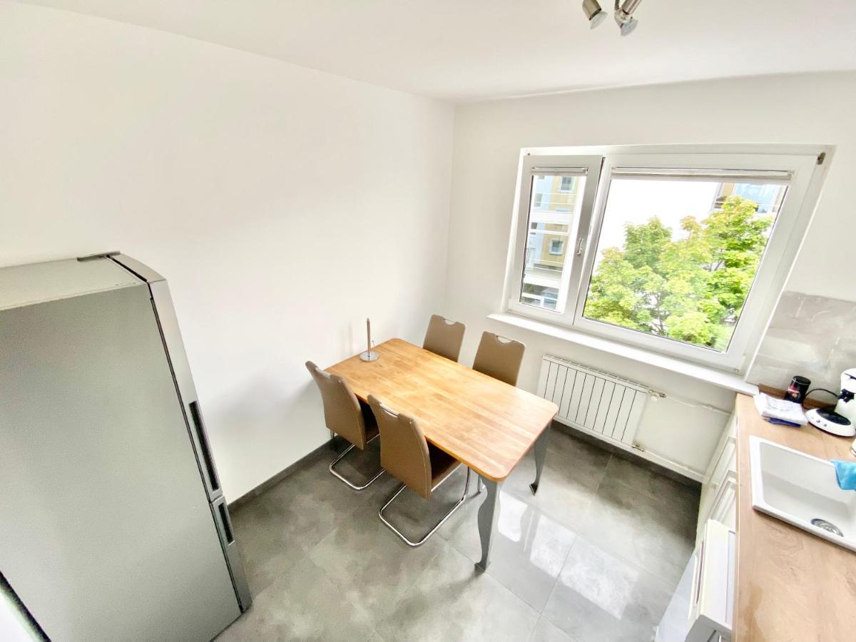 Zentral Gelegene 2 Zi. Wohnung Naehe Innenstadt/Hbf Wolfsburgo Exterior foto